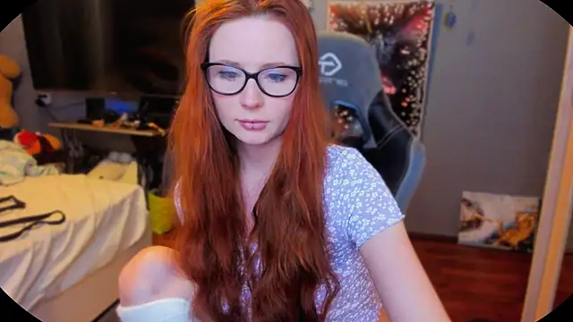 KlementinaBbG online show from February 27, 7:58 pm