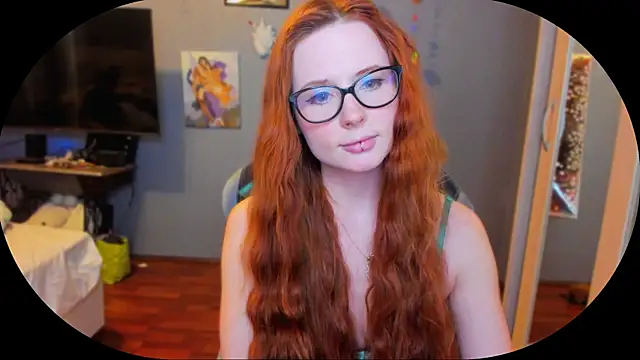 KlementinaBbG online show from March 12, 8:41 pm