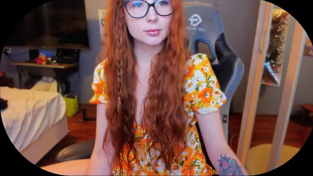 KlementinaBbG online show from March 20, 8:08 pm