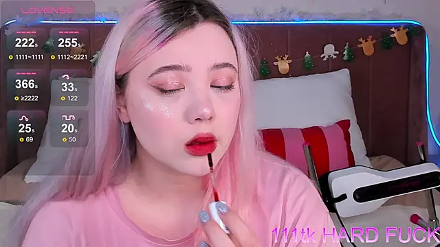   KawaiiYuki   online show from January 5, 8:43 am