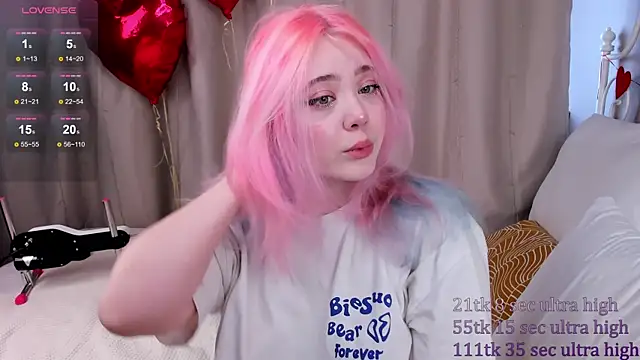   KawaiiYuki   online show from February 11, 8:48 am