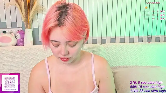   KawaiiYuki   online show from October 4, 4:54 am