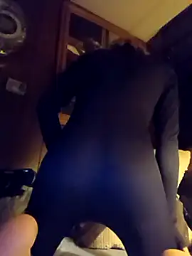 Snapshot of Bigcockmexi13 chatting on December 21, 9:44 am Bigcockmexi13 online show from December 21, 9:44 am