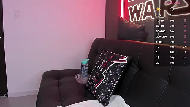 miiss anna online show from January 17, 11:06 am