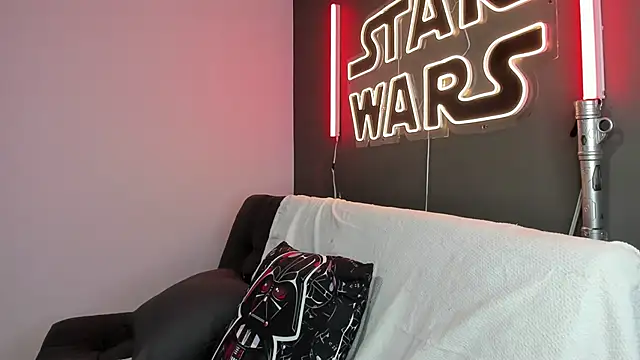 miiss anna online show from January 18, 11:00 am