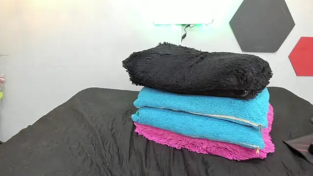 martinaclark online show from February 12, 10:24 am