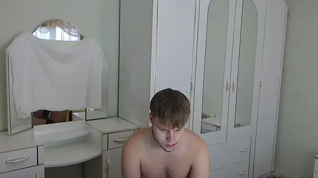 Snapshot of Zoro1999 chatting on January 10, 1:09 pm Zoro1999 online show from January 10, 1:09 pm