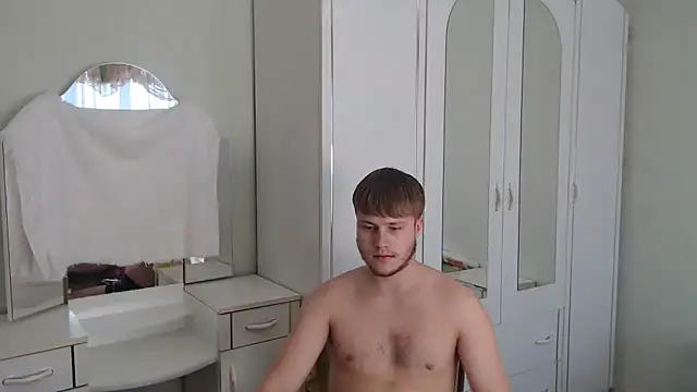 Snapshot of Zoro1999 chatting on January 24, 10:00 am Zoro1999 online show from January 24, 10:00 am