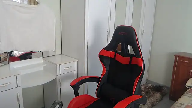 Snapshot of Zoro1999 chatting on September 30, 10:09 am Zoro1999 online show from September 30, 10:09 am