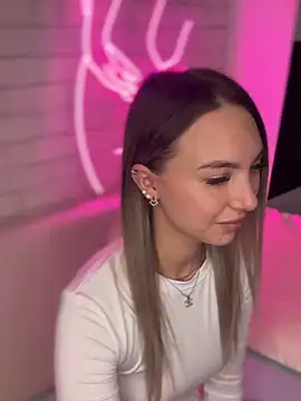 MiaMinx online show from December 10, 1:32 am