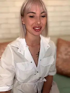 MiaMinx online show from October 15, 11:49 pm