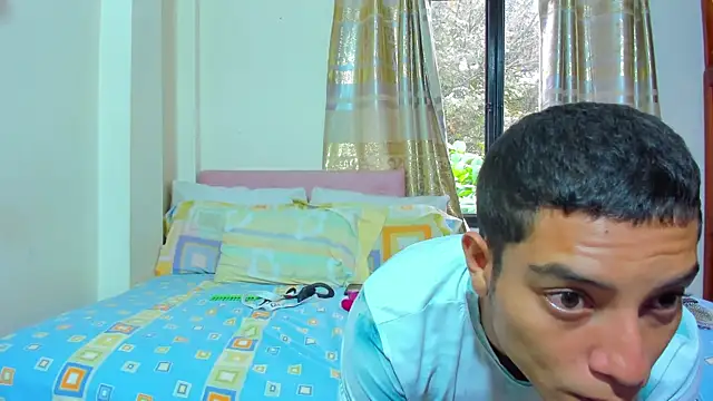 Snapshot of AnderAndMartina chatting on March 5, 1:28 pm AnderAndMartina online show from March 5, 1:28 pm