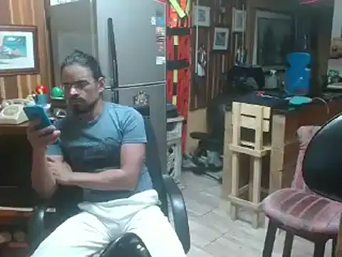 Dr Pocholate84 online show from January 18, 1:30 am