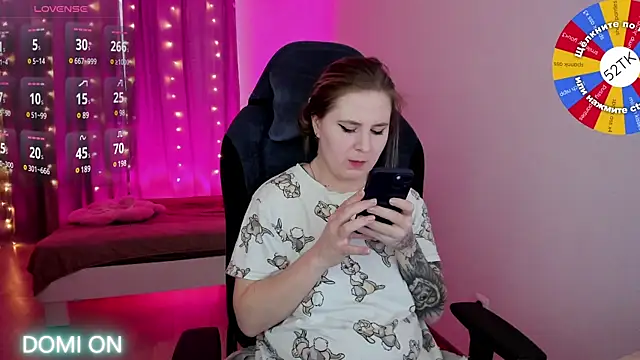 Olivia Munk online show from February 11, 7:12 am