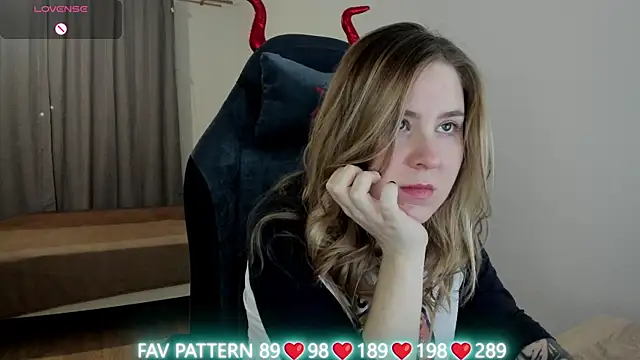 Olivia Munk online show from March 8, 3:50 am