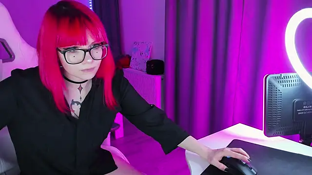 Yumi Youkai online show from December 5, 4:01 pm