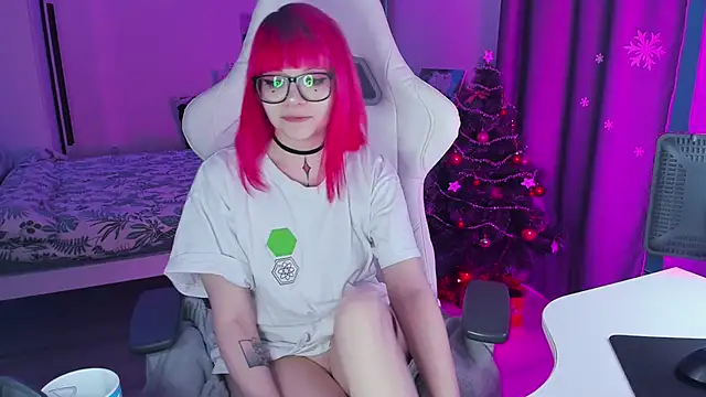 Yumi Youkai online show from December 16, 7:04 am