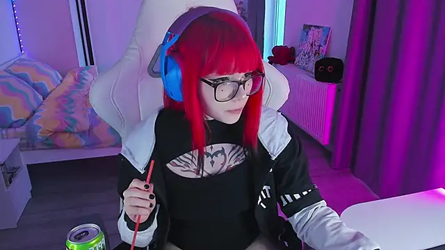 Yumi Youkai online show from February 2, 10:57 am