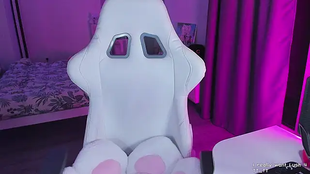 Yumi Youkai online show from February 21, 5:09 pm