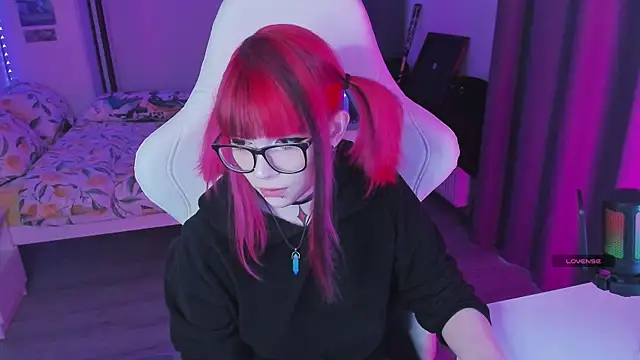 Yumi Youkai online show from September 15, 3:39 am