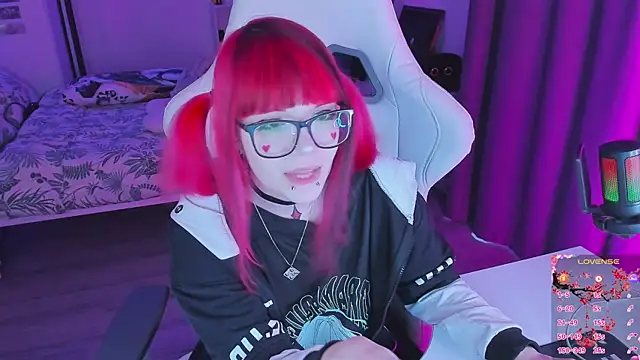 Yumi Youkai online show from October 14, 12:50 pm