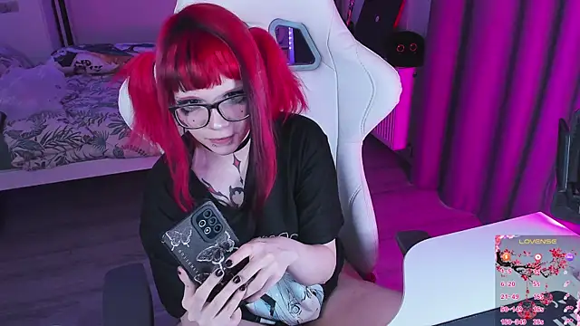 Yumi Youkai online show from November 1, 7:54 am