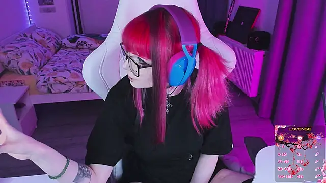 Yumi Youkai online show from December 17, 10:38 pm