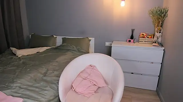 missliiaa online show from October 23, 3:11 pm