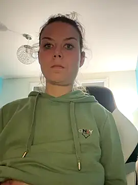 BabyNila online show from October 17, 7:49 pm