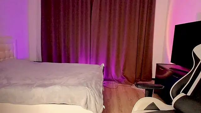 Snapshot of AnnaKnoxx chatting on November 1, 1:40 am AnnaKnoxx online show from November 1, 1:40 am