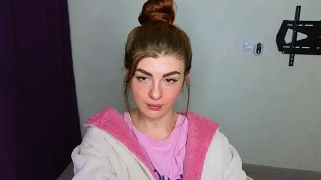  comefeelme  online show from February 6, 3:06 am