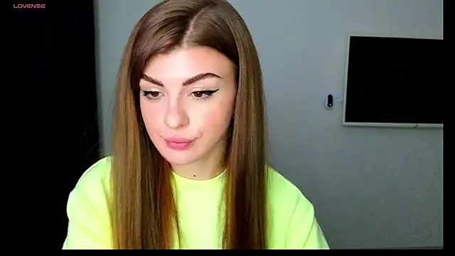  comefeelme  online show from March 12, 4:02 pm