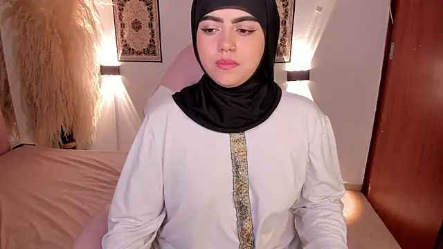 shayla 18 online show from January 25, 11:00 pm