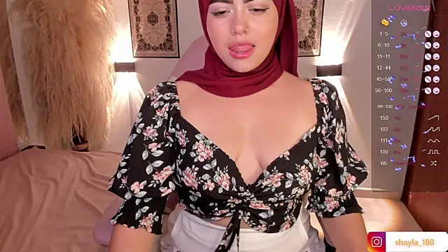 shayla 18 online show from February 11, 11:01 pm