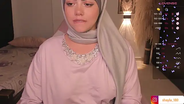 shayla 18 online show from February 28, 11:56 pm