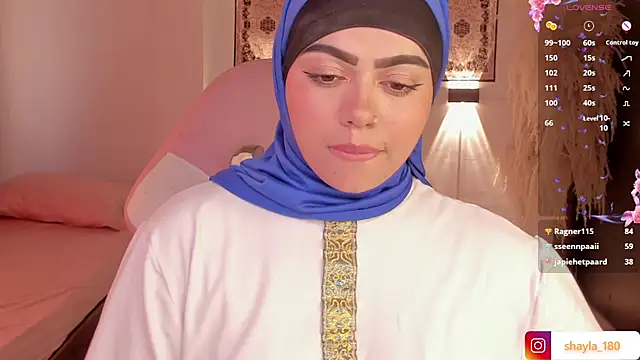 shayla 18 online show from March 15, 10:22 pm