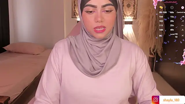 shayla 18 online show from March 20, 8:51 pm