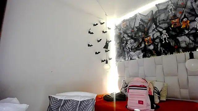 tiffany  pink online show from October 22, 8:08 pm