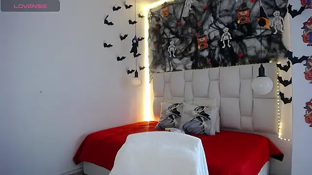 tiffany  pink online show from October 23, 8:51 pm