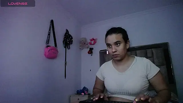 tiffany  pink online show from November 22, 9:47 pm