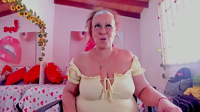 Snapshot of Cheryl_JONES chatting on March 6, 2:40 pm Cheryl JONES online show from March 6, 2:40 pm