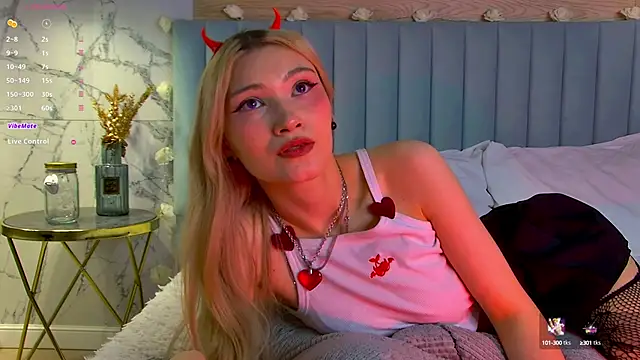 CarolReeves online show from February 10, 12:08 pm