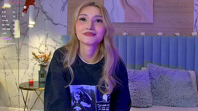 CarolReeves online show from March 23, 8:59 am