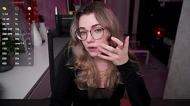 RemyCute online show from October 29, 6:09 pm