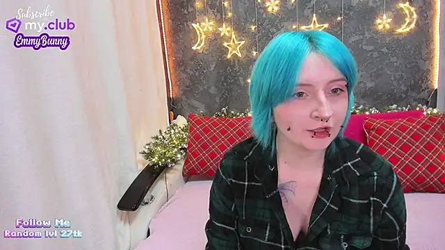 EmmyBunny online show from December 16, 5:43 pm