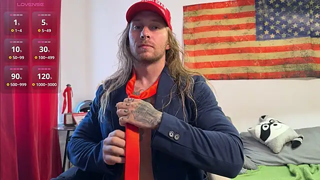 Snapshot of rusbigpaul chatting on October 30, 11:00 am rusbigpaul online show from October 30, 11:00 am