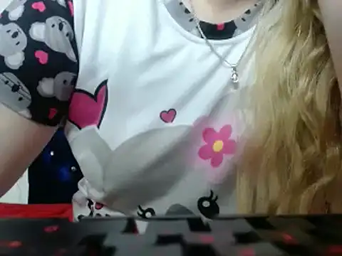 69liamilk69 online show from December 29, 3:22 am