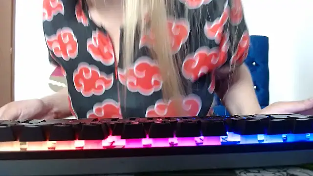 69liamilk69 online show from November 23, 5:51 am