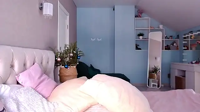 MissSiona online show from January 3, 8:54 am