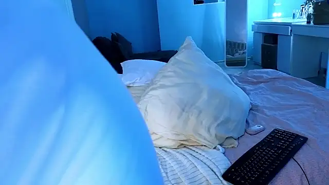 MissSiona online show from January 9, 8:24 am